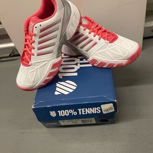 K-SWISS tennis shoes for women size 7 color white pink